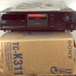 402. CASSETE DECK SONY TC-K311-NMINT